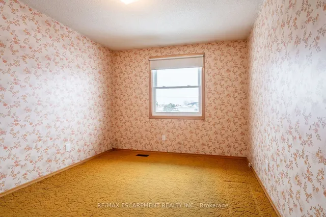 Additional property image - 44 CAPILANO Dr