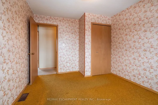 Additional property image - 44 CAPILANO Dr