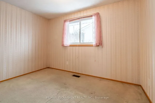 Additional property image - 44 CAPILANO Dr