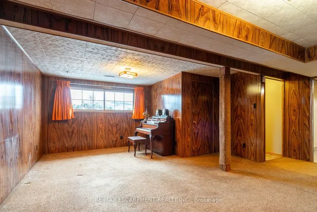 Additional property image - 44 CAPILANO Dr