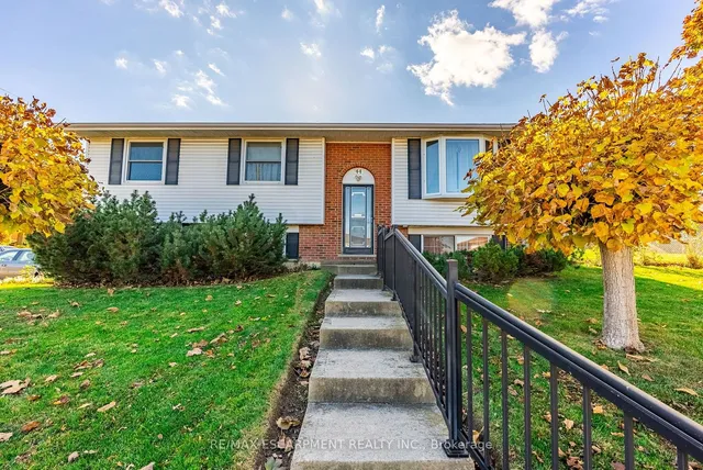 Additional property image - 44 CAPILANO Dr