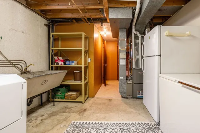 Additional property image - 44 CAPILANO Dr