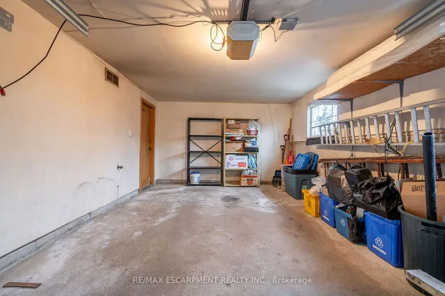 Additional property image - 44 CAPILANO Dr