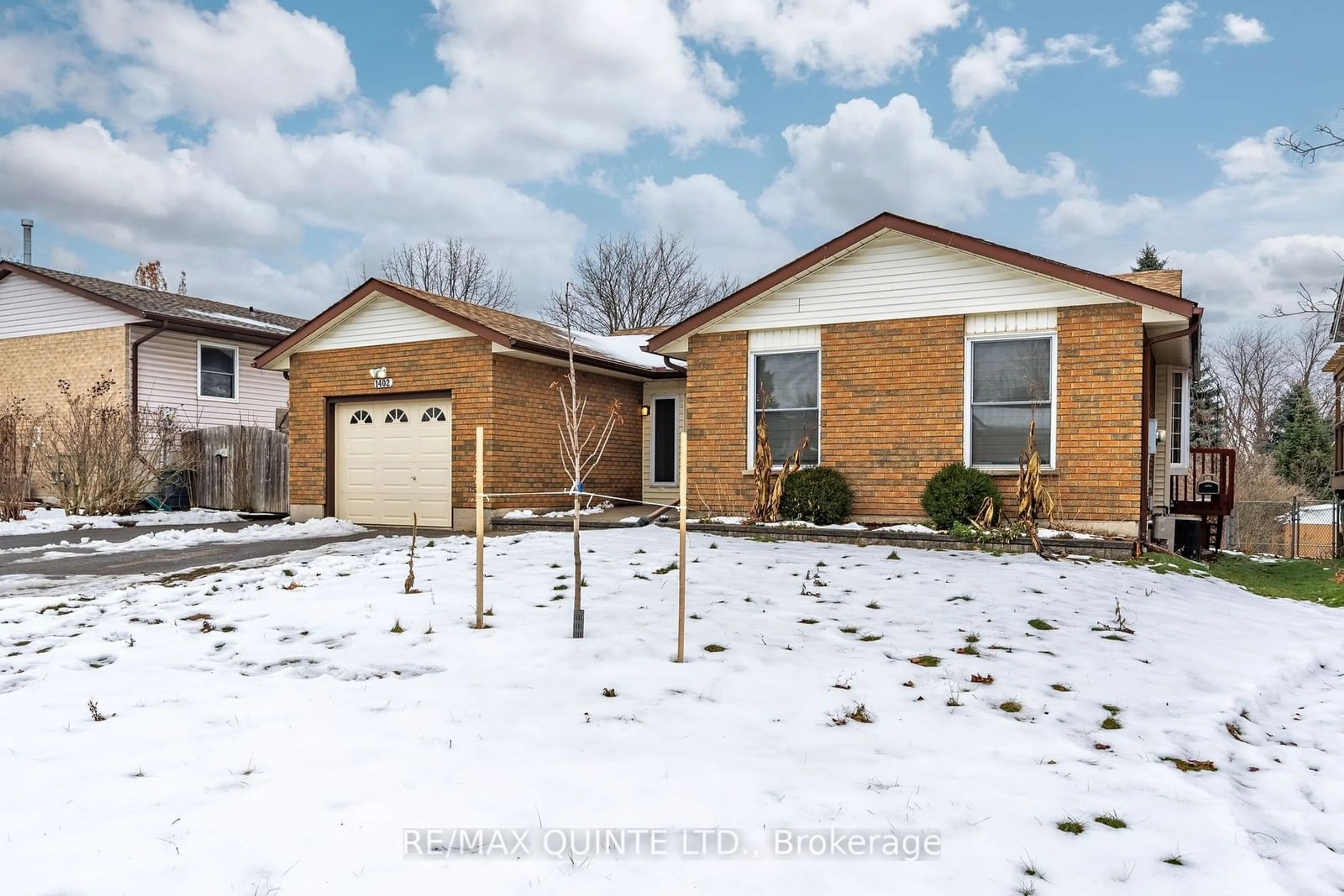 Home with brick exterior material, street for 1402 Clearview Dr, Peterborough Ontario K9K 1Z8