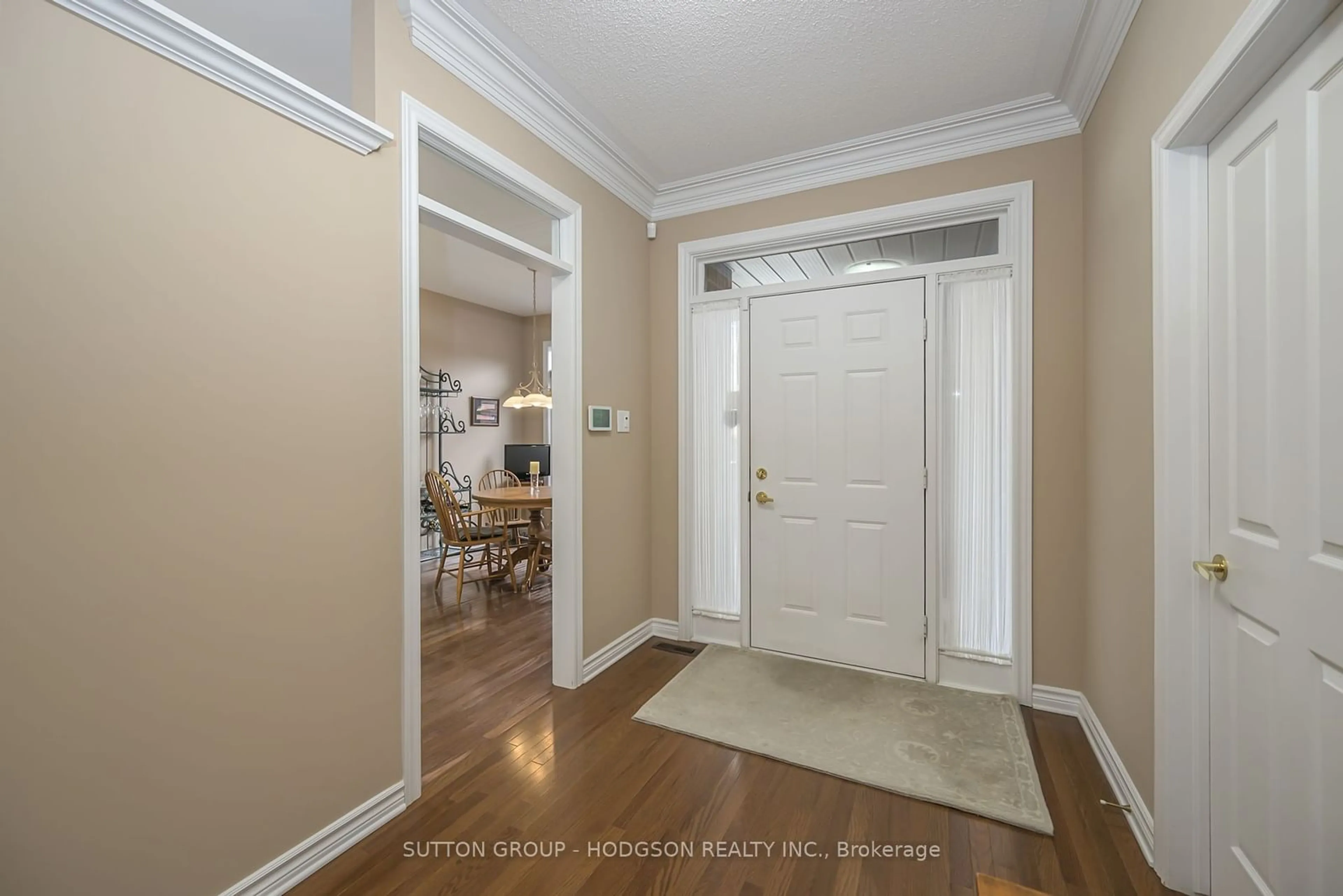 Indoor entryway for 50 Northumberland Rd #000048, London Ontario N6H 5J2