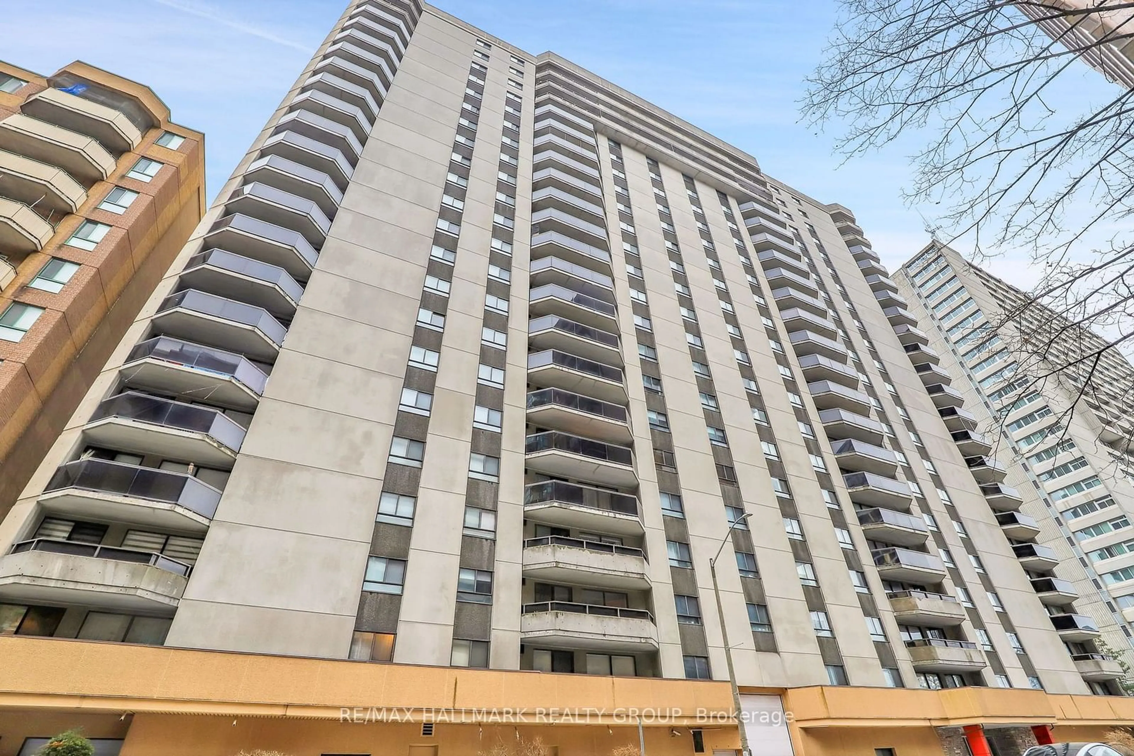 Unknown for 470 Laurier Ave #1606, Ottawa Centre Ontario K1R 7W9