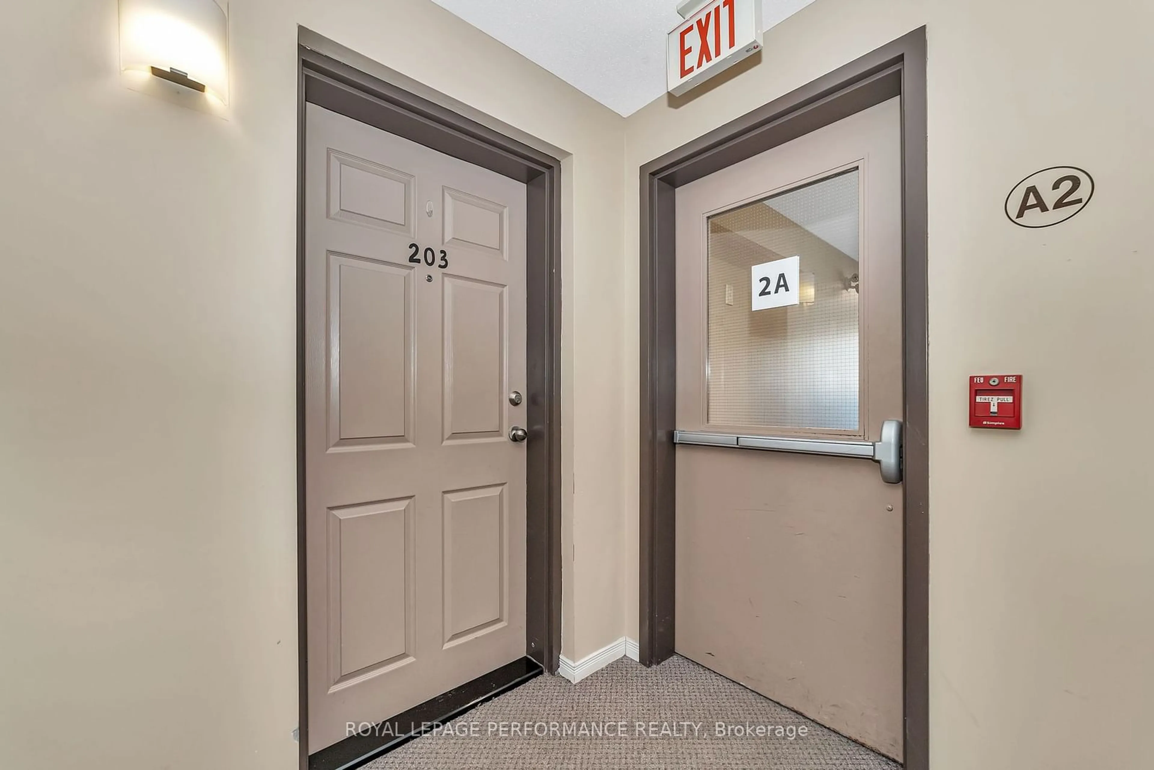 Indoor entryway for 1921 St Joseph Blvd #203, Orleans - Convent Glen and Area Ontario K1C 0A3