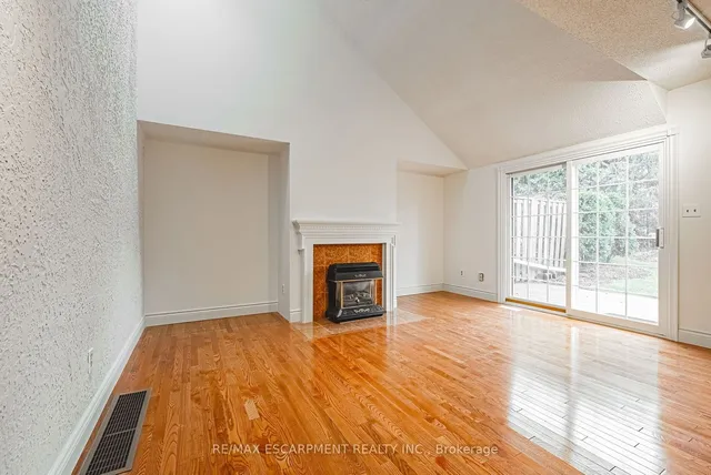 Additional property image - 105 WILSON St Unit 17