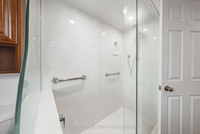 Additional property image - 105 WILSON St Unit 17