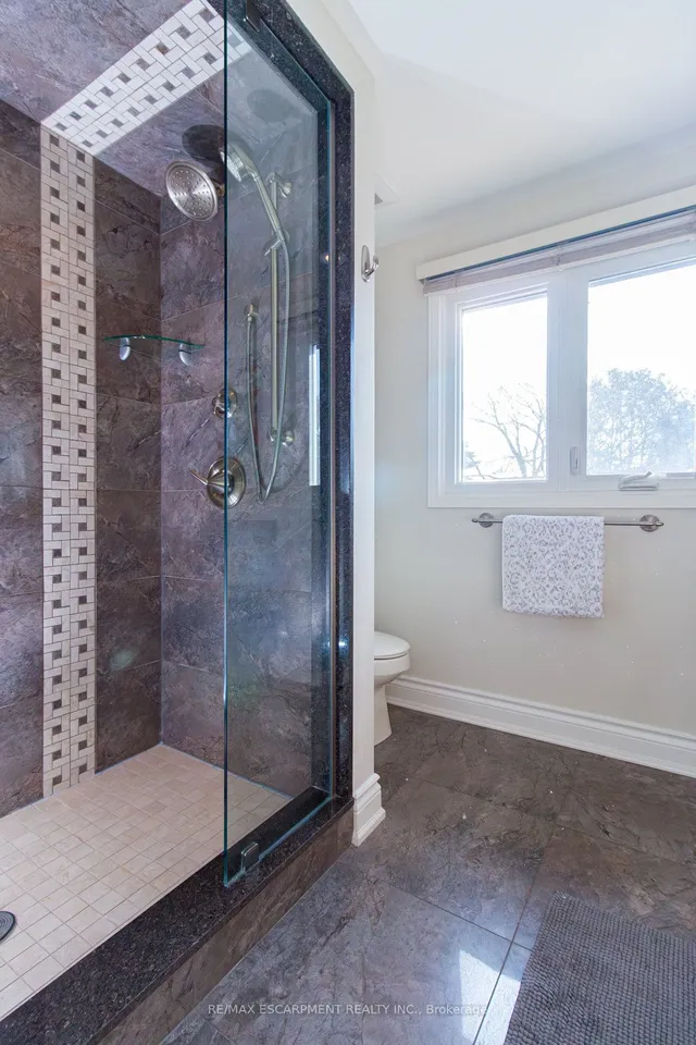 Additional property image - 12 LARKSPUR Cres