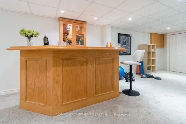 Additional property image - 12 LARKSPUR Cres