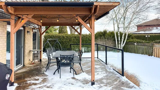 Additional property image - 12 LARKSPUR Cres