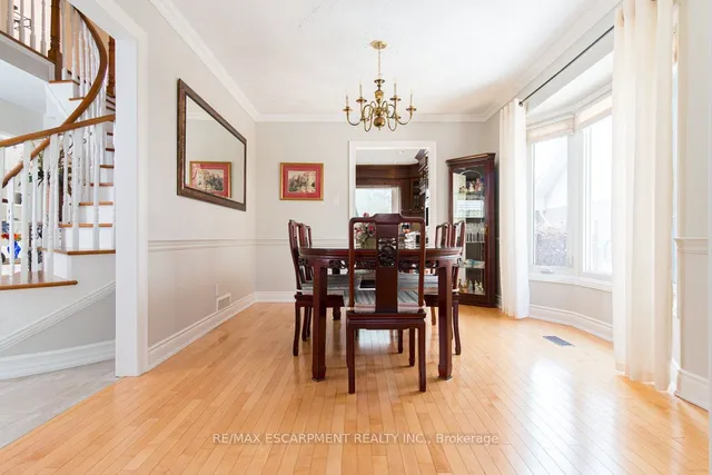Additional property image - 12 LARKSPUR Cres