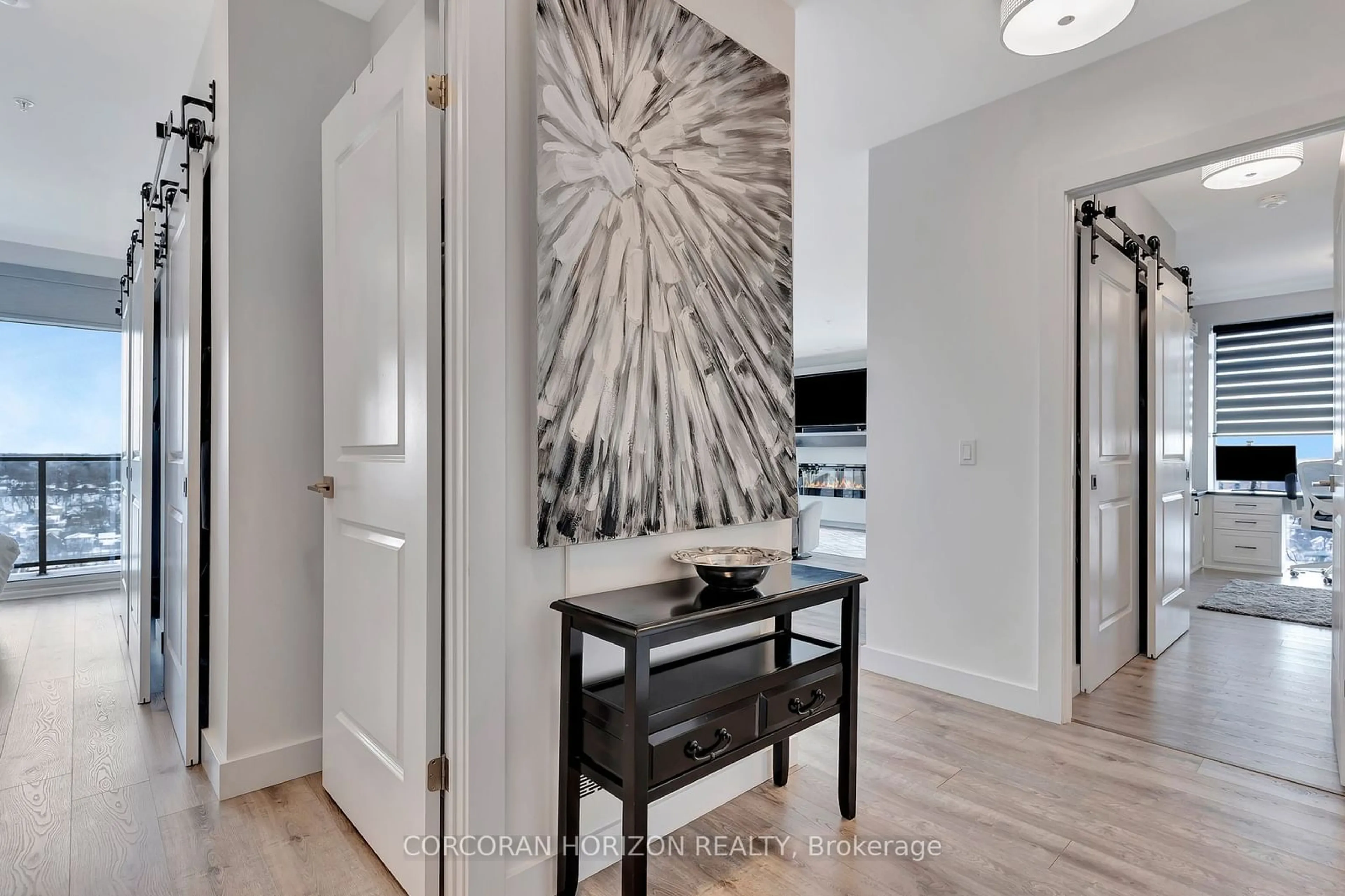 Indoor entryway for 50 Grand Ave #1614, Cambridge Ontario N1S 0C2