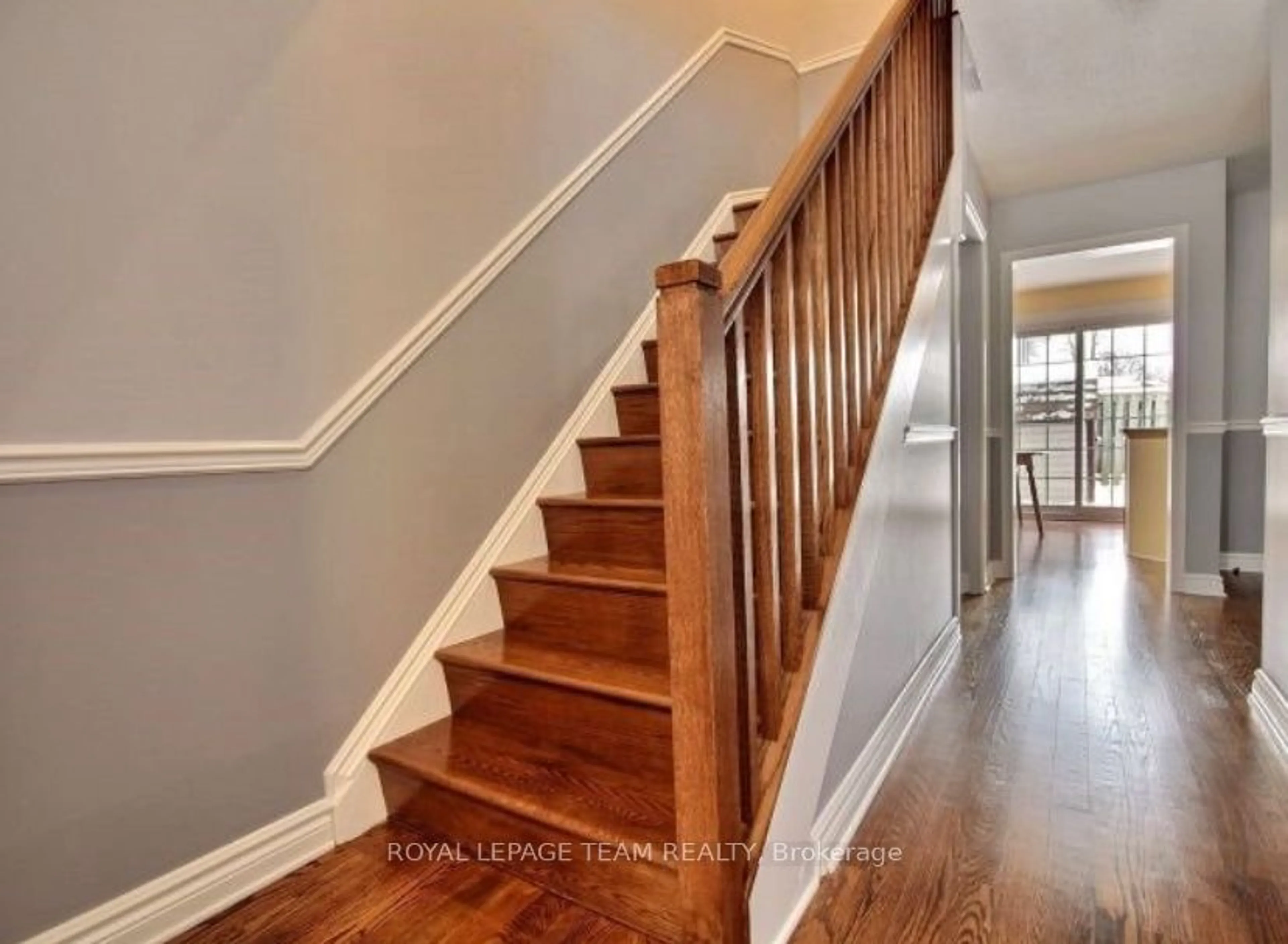 Stairs for 1105 Meadowlands Dr #243, Mooneys Bay - Carleton Heights and Area Ontario K2C 0K5