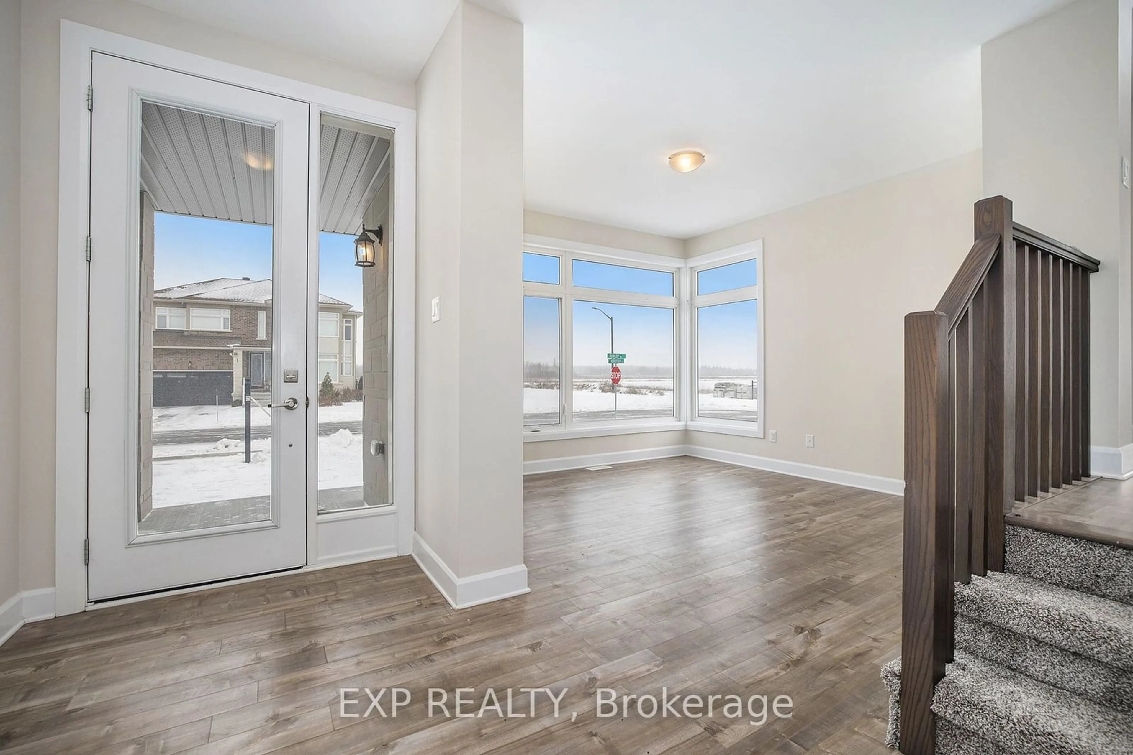 Indoor entryway for 106 Dunlop Rd, Carleton Place Ontario K7C 0R5