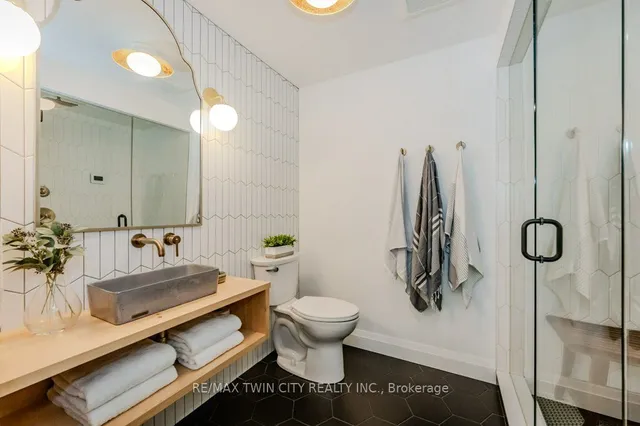 Additional property image - 904 DEER CREEK Crt