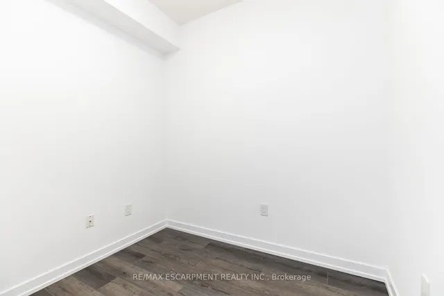 Additional property image - 470 Dundas St Unit 214