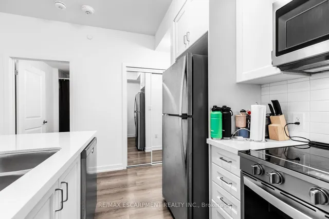 Additional property image - 470 Dundas St Unit 214