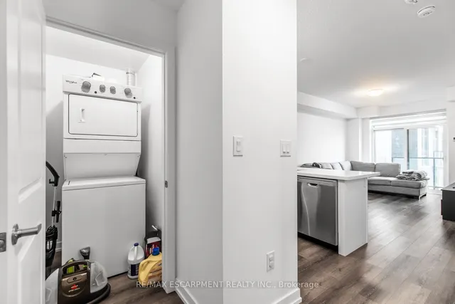 Additional property image - 470 Dundas St Unit 214