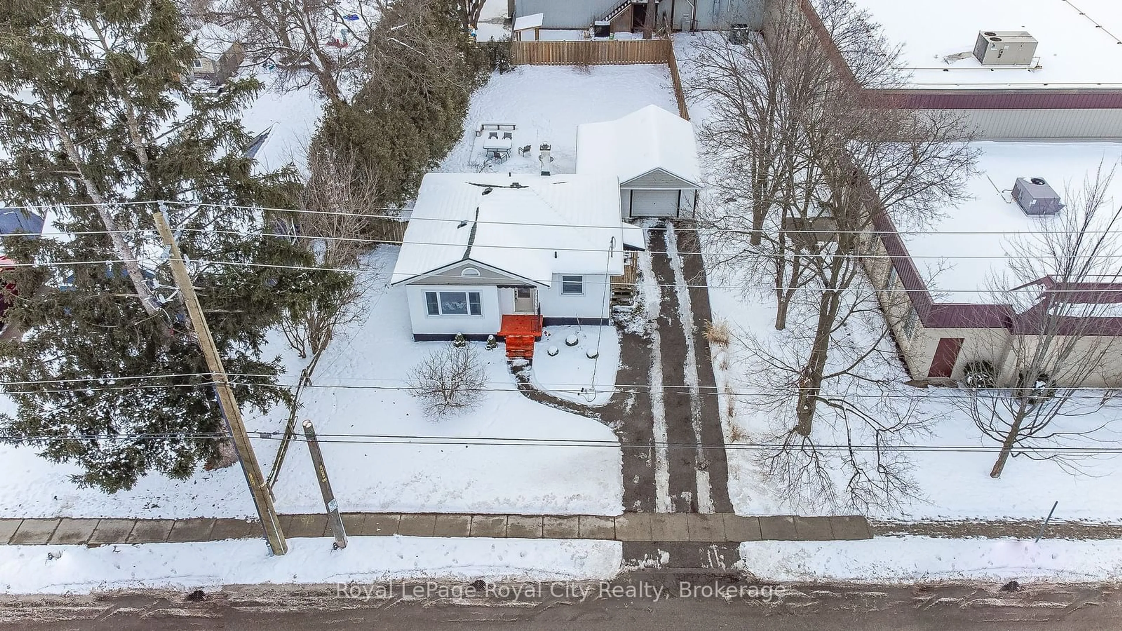 A pic from outside/outdoor area/front of a property/back of a property/a pic from drone, street for 34 Marlborough Rd, Guelph Ontario N1E 3X2