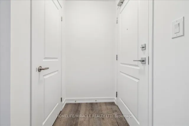 Additional property image - 470 Dundas St Unit 219