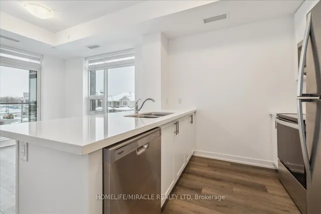 Additional property image - 470 Dundas St Unit 219