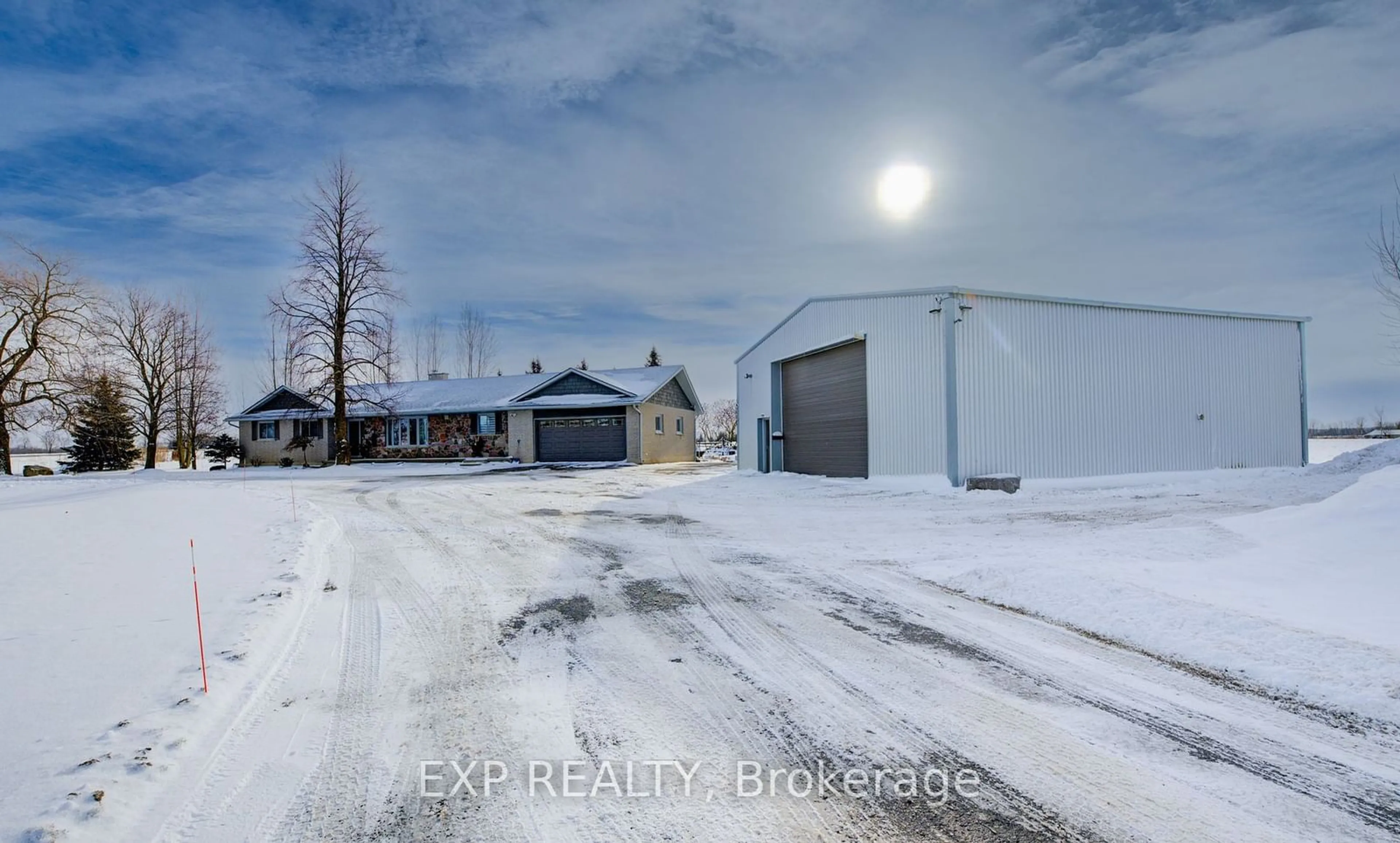 A pic from outside/outdoor area/front of a property/back of a property/a pic from drone, unknown for 7998 Wellington Rd 7 Rd, Mapleton Ontario N0G 2K0