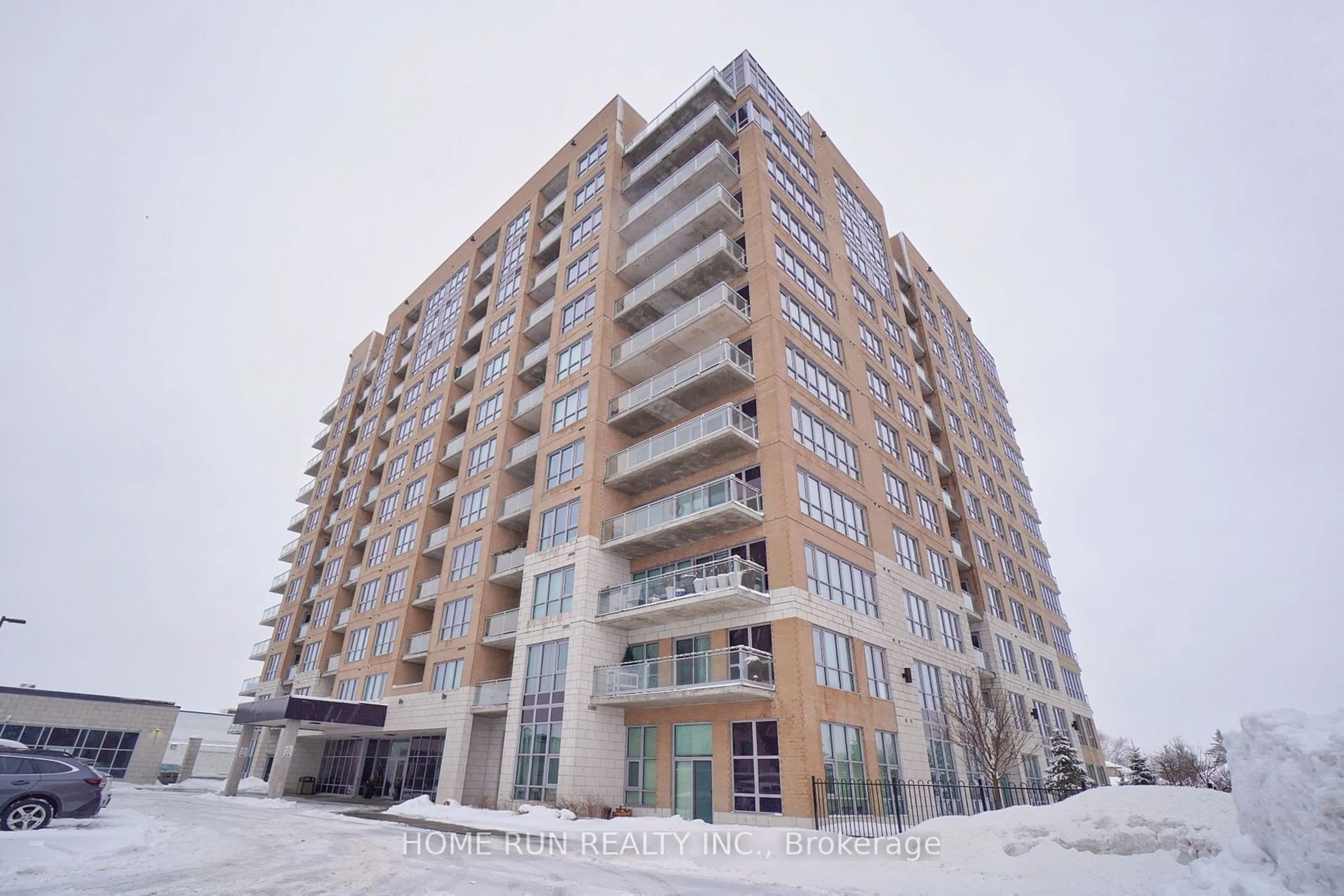 Indoor foyer for 330 TITAN #1010, Cityview - Parkwoods Hills - Rideau Shore Ontario K2G 1G3