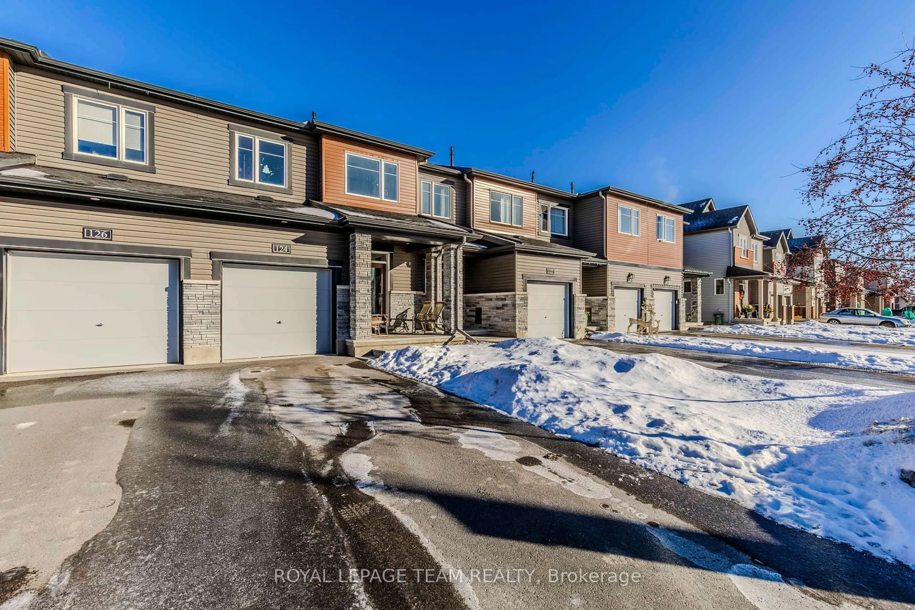 A pic from outside/outdoor area/front of a property/back of a property/a pic from drone, street for 124 Aquarium Ave, Orleans - Cumberland and Area Ontario K4A 1L3