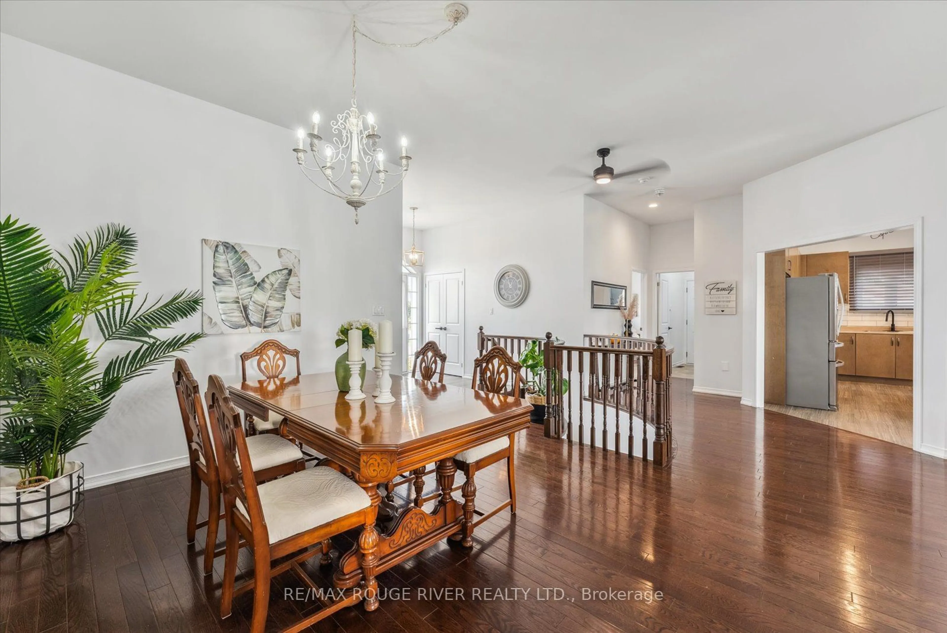 Dining room, wood/laminate floor for 73 Songbird Cres, Kawartha Lakes Ontario K9V 0A9