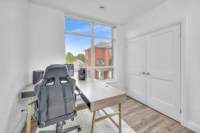 Additional property image - 399 Queen St Unit 211