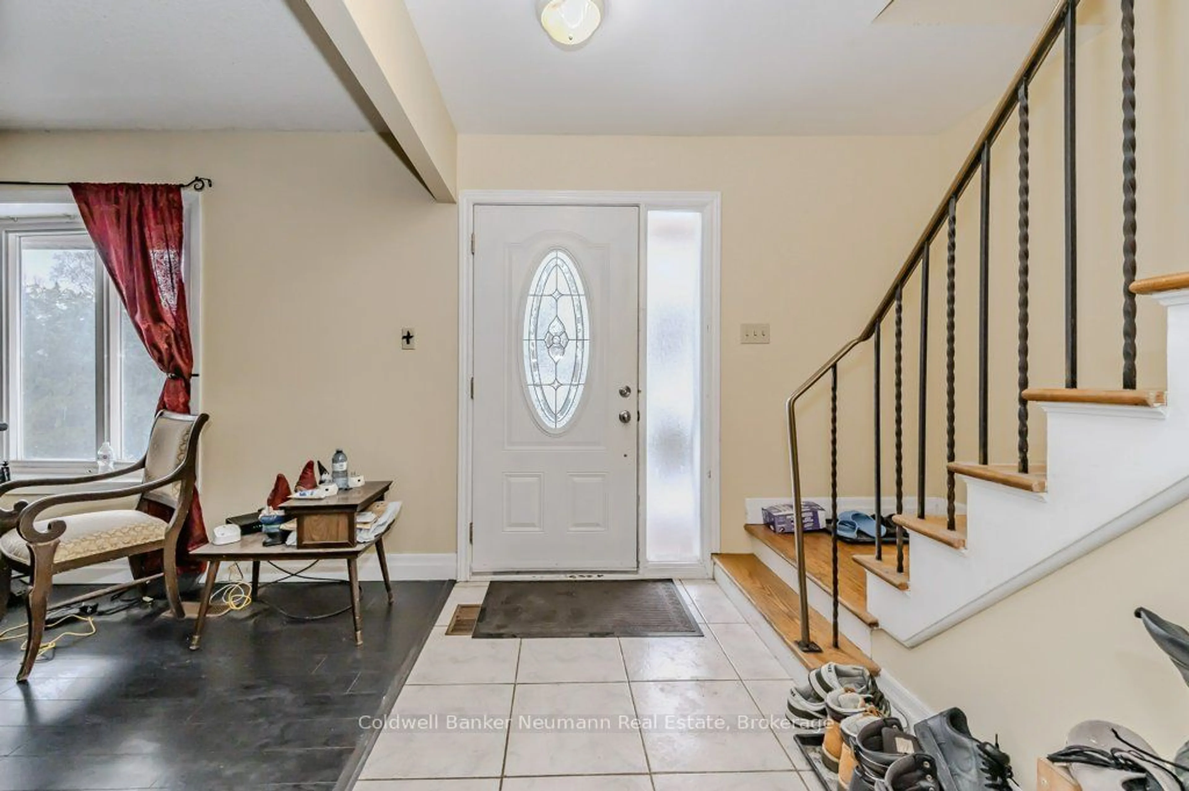 Indoor entryway for 18 Rickson Ave, Guelph Ontario N1G 2Y1