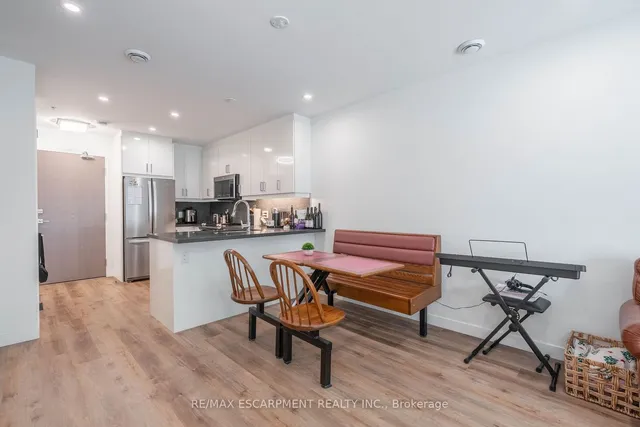 Additional property image - 479 Charlton Ave Unit 101