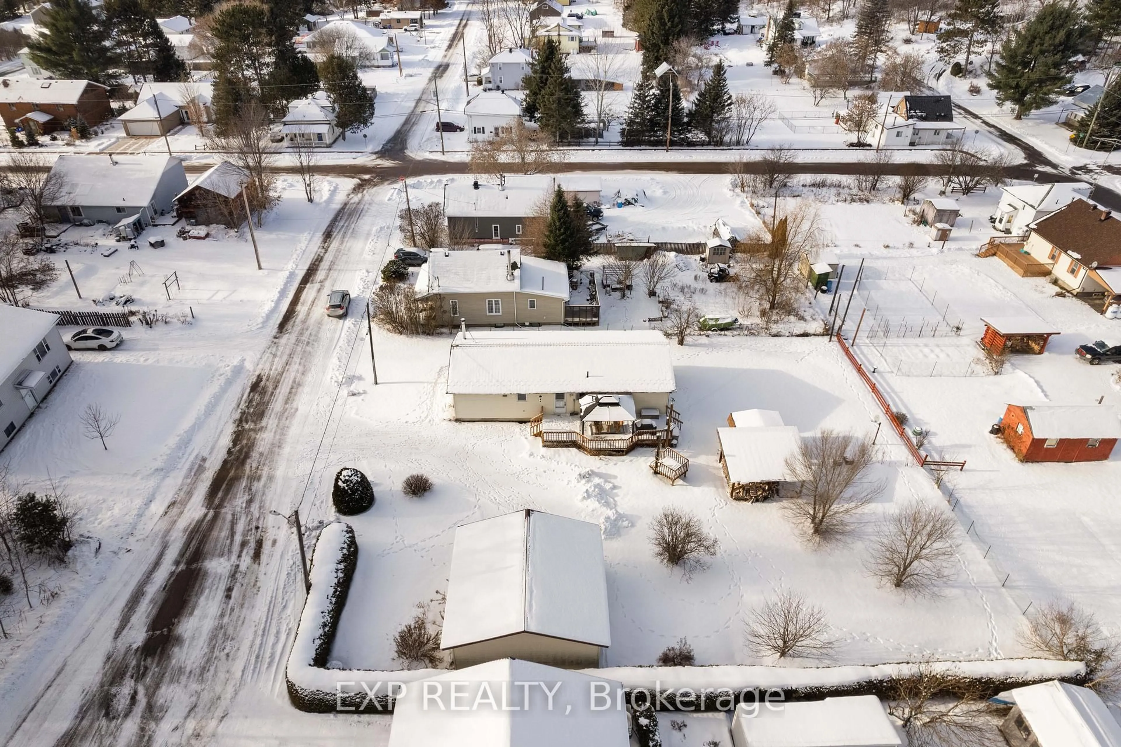 A pic from outside/outdoor area/front of a property/back of a property/a pic from drone, street for 123 Casey St, Barry's Bay Ontario K0J 1B0