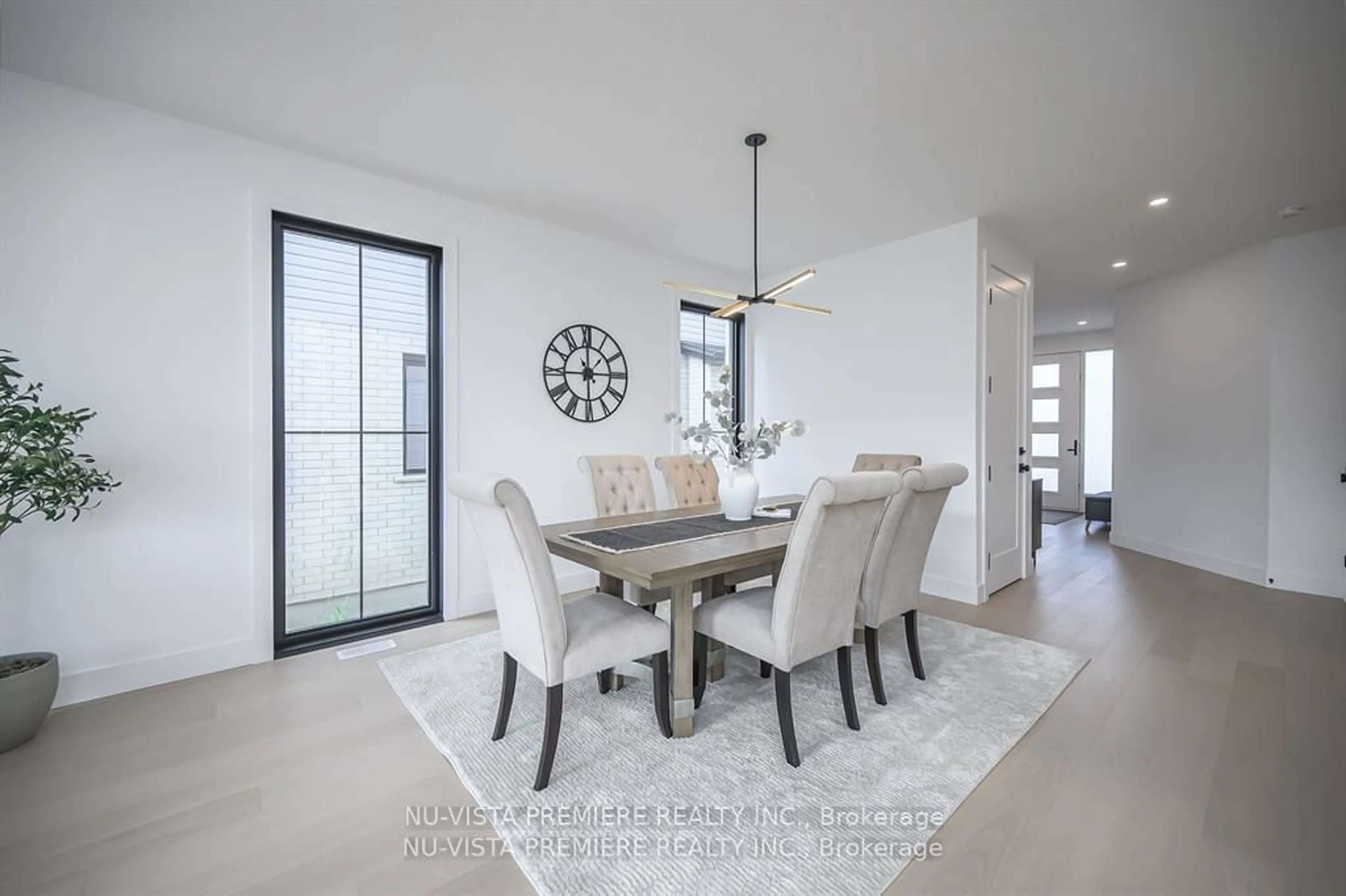 Dining room, ceramic/tile floor for 1181 Honeywood Dr, London Ontario N6M 1C1