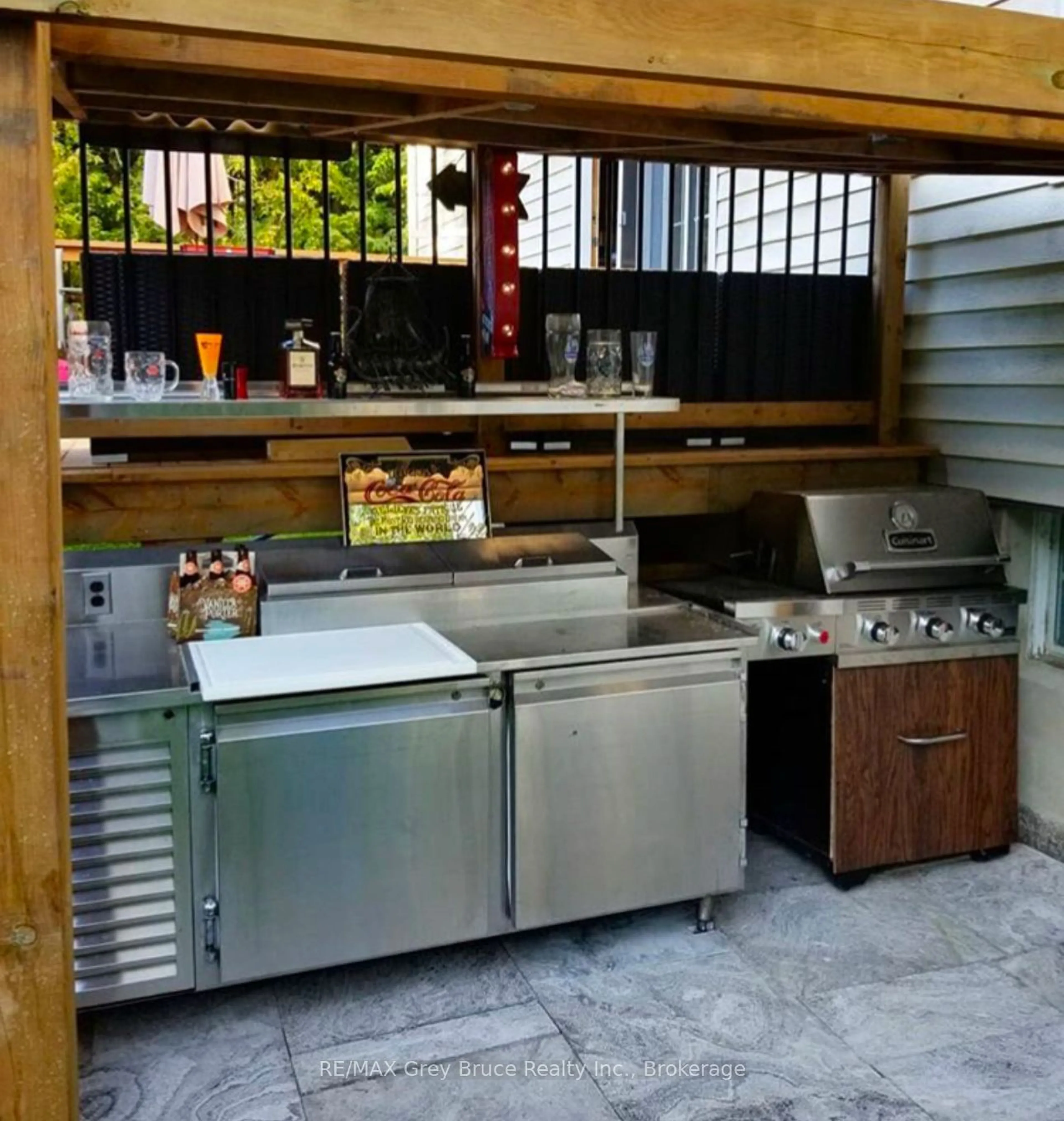 Standard kitchen, unknown for 206 Balmy Beach Rd, Georgian Bluffs Ontario N4K 5N4