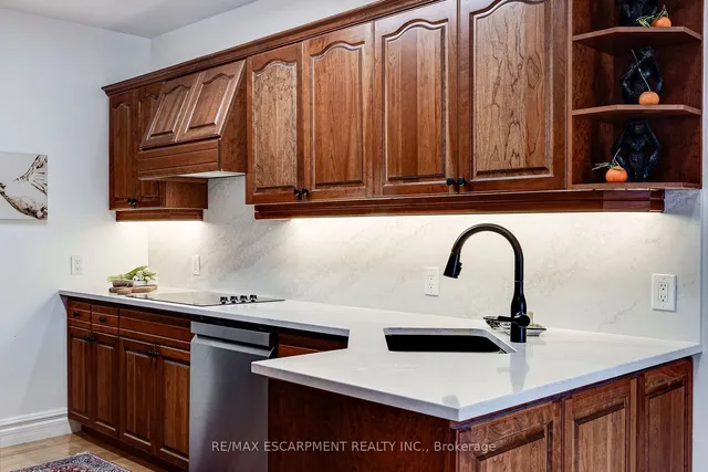 Additional property image - 183 HATT St