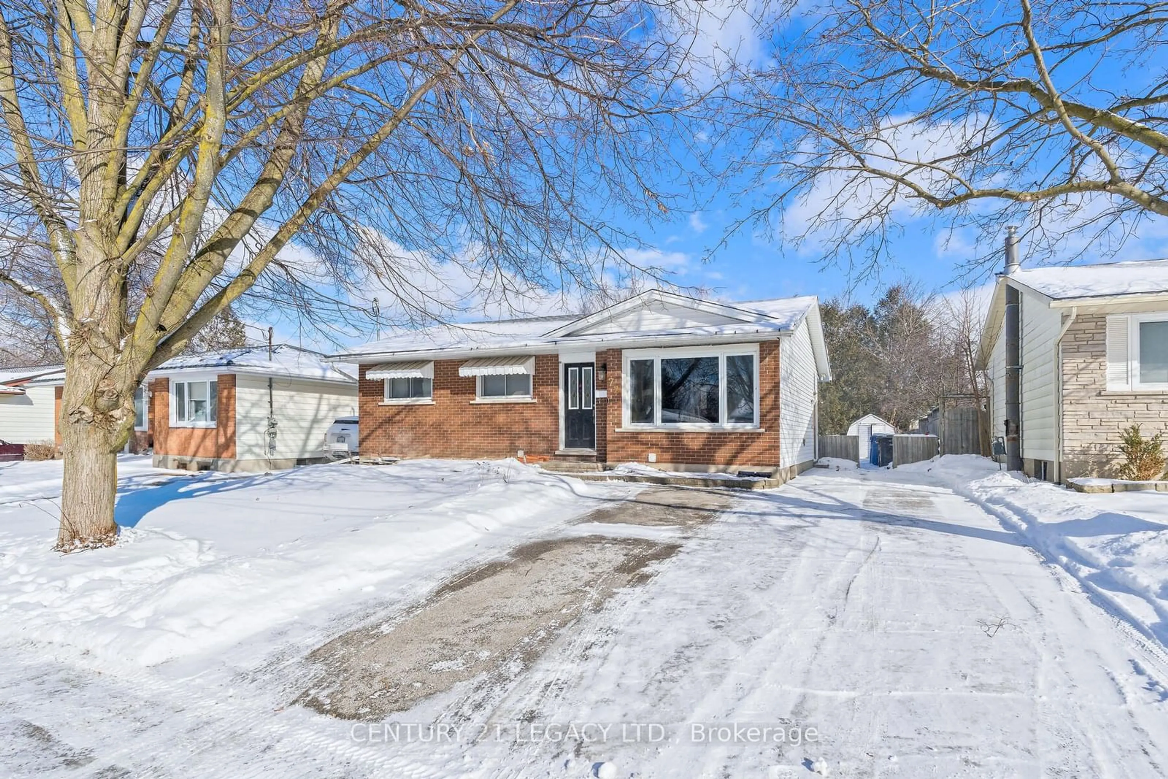 Home with brick exterior material, street for 72 Ferndale Ave, Guelph Ontario N1E 1B5