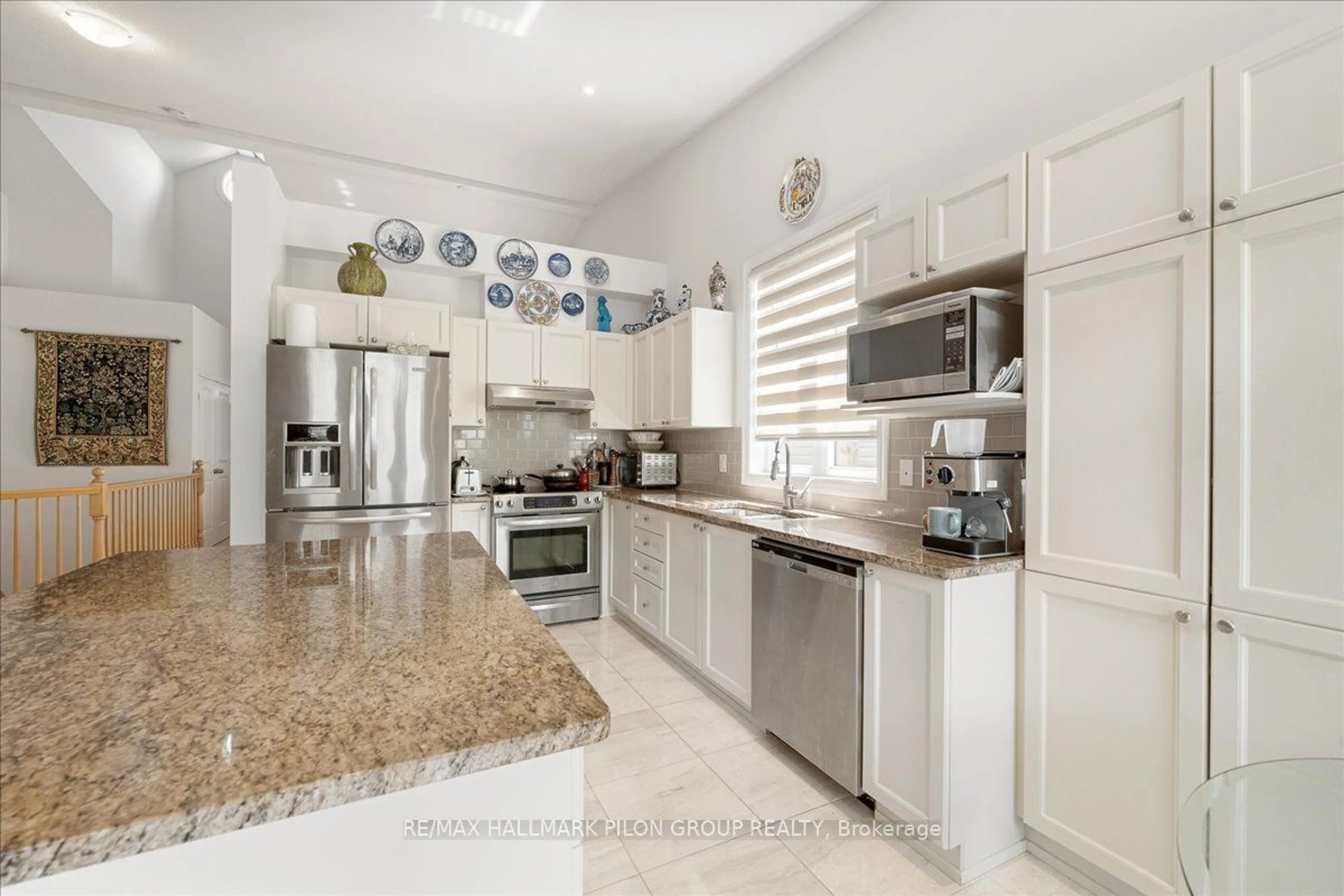 Contemporary kitchen, ceramic/tile floor for 146 Esterbrook Dr, Orleans - Convent Glen and Area Ontario K1W 0H2