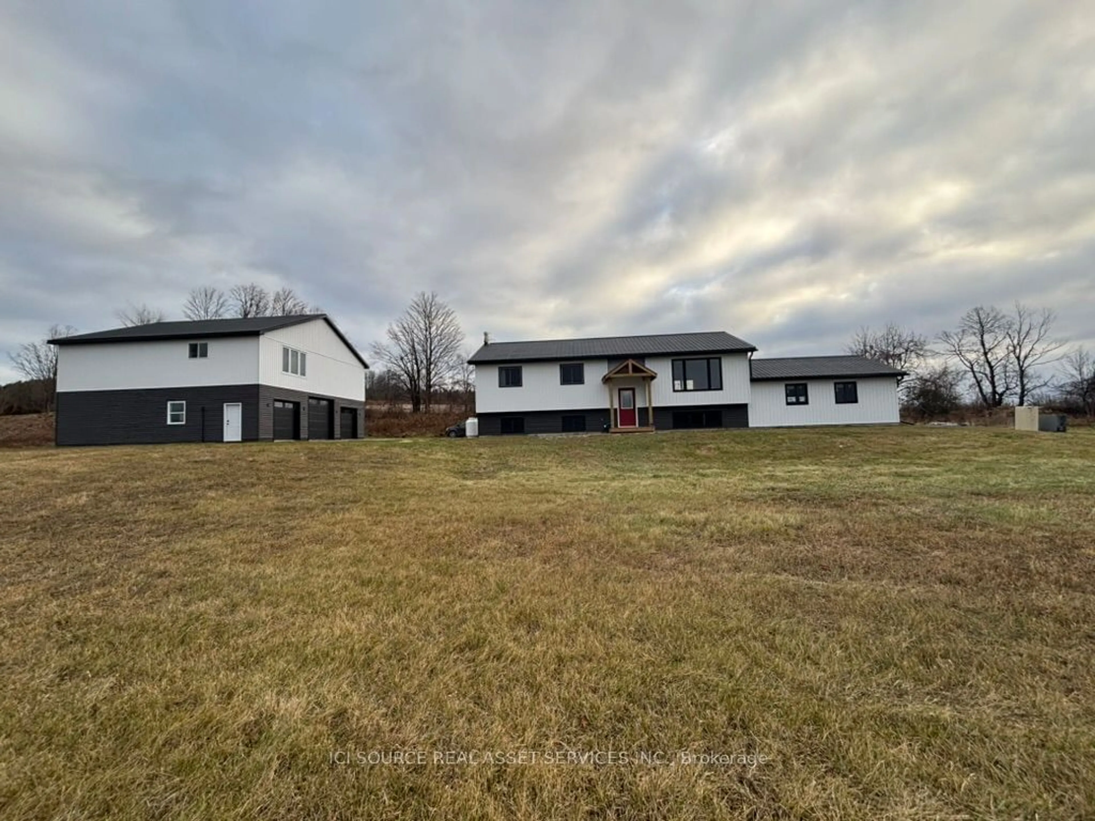 A pic from outside/outdoor area/front of a property/back of a property/a pic from drone, building for 415 Coyle Rd, Alnwick/Haldimand Ontario K0K 2X0