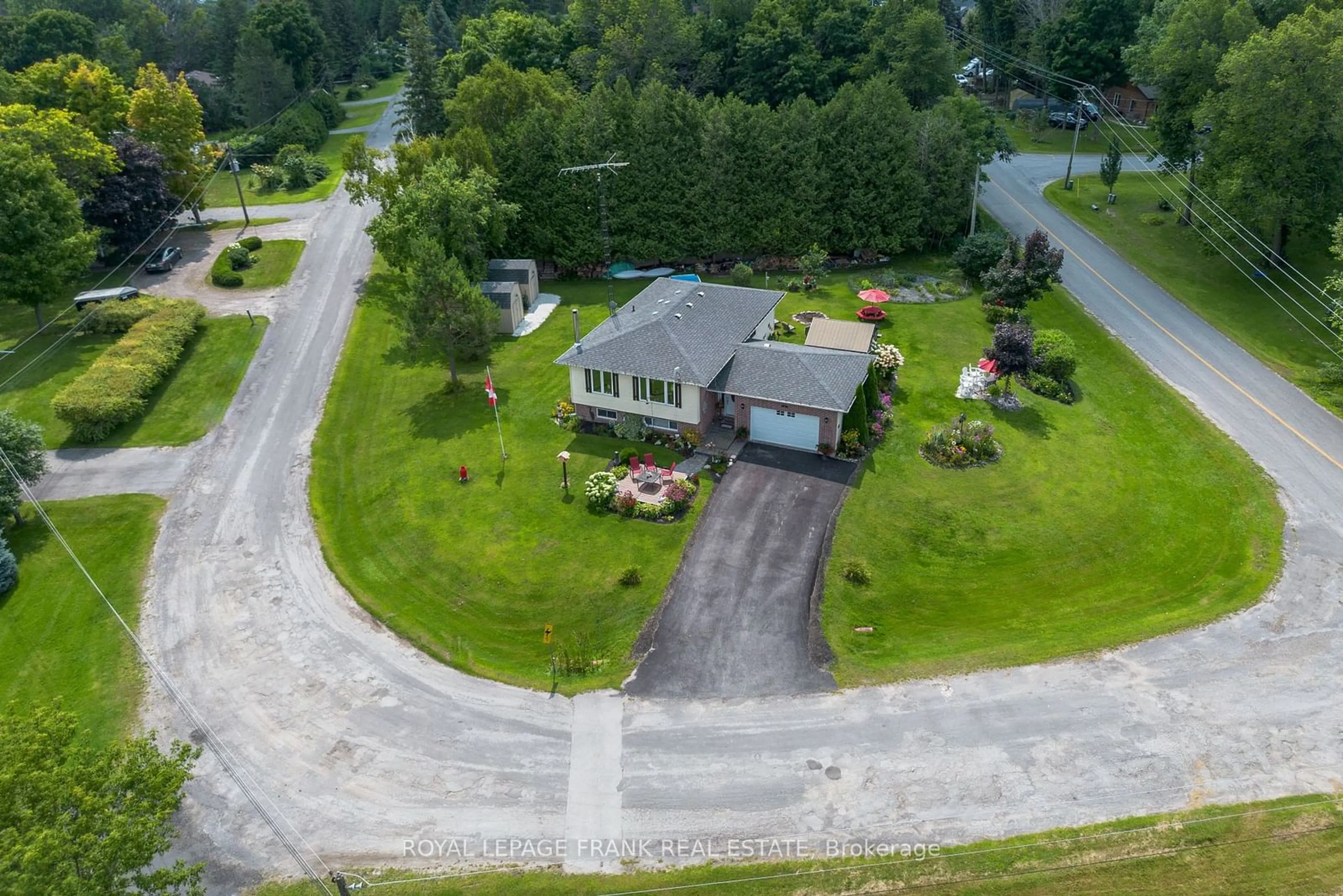 A pic from outside/outdoor area/front of a property/back of a property/a pic from drone, street for 4 Shelley Dr, Kawartha Lakes Ontario K0M 2C0