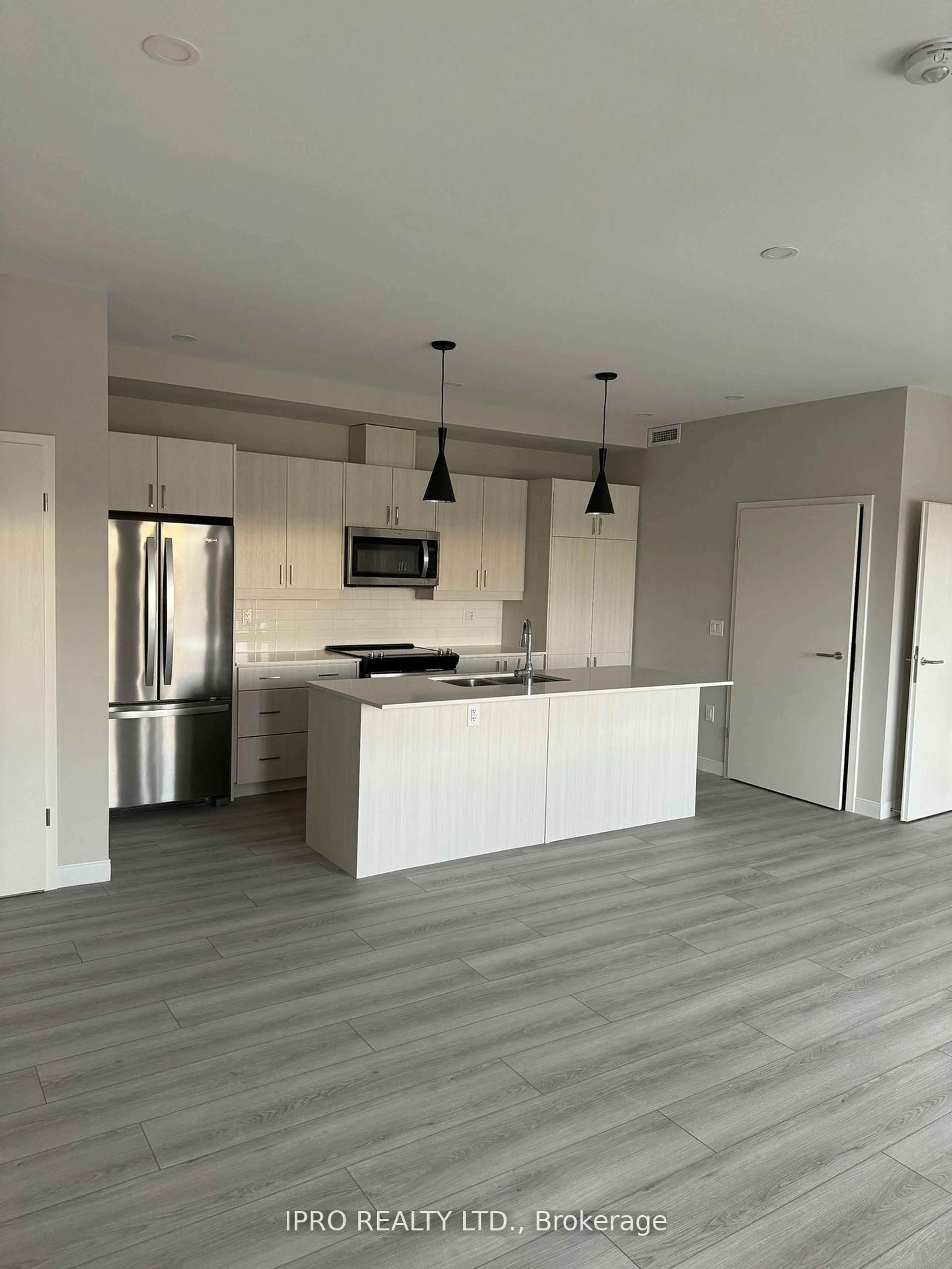 Open concept kitchen, unknown for 119 Lincoln St #302, Welland Ontario L3C 0L2