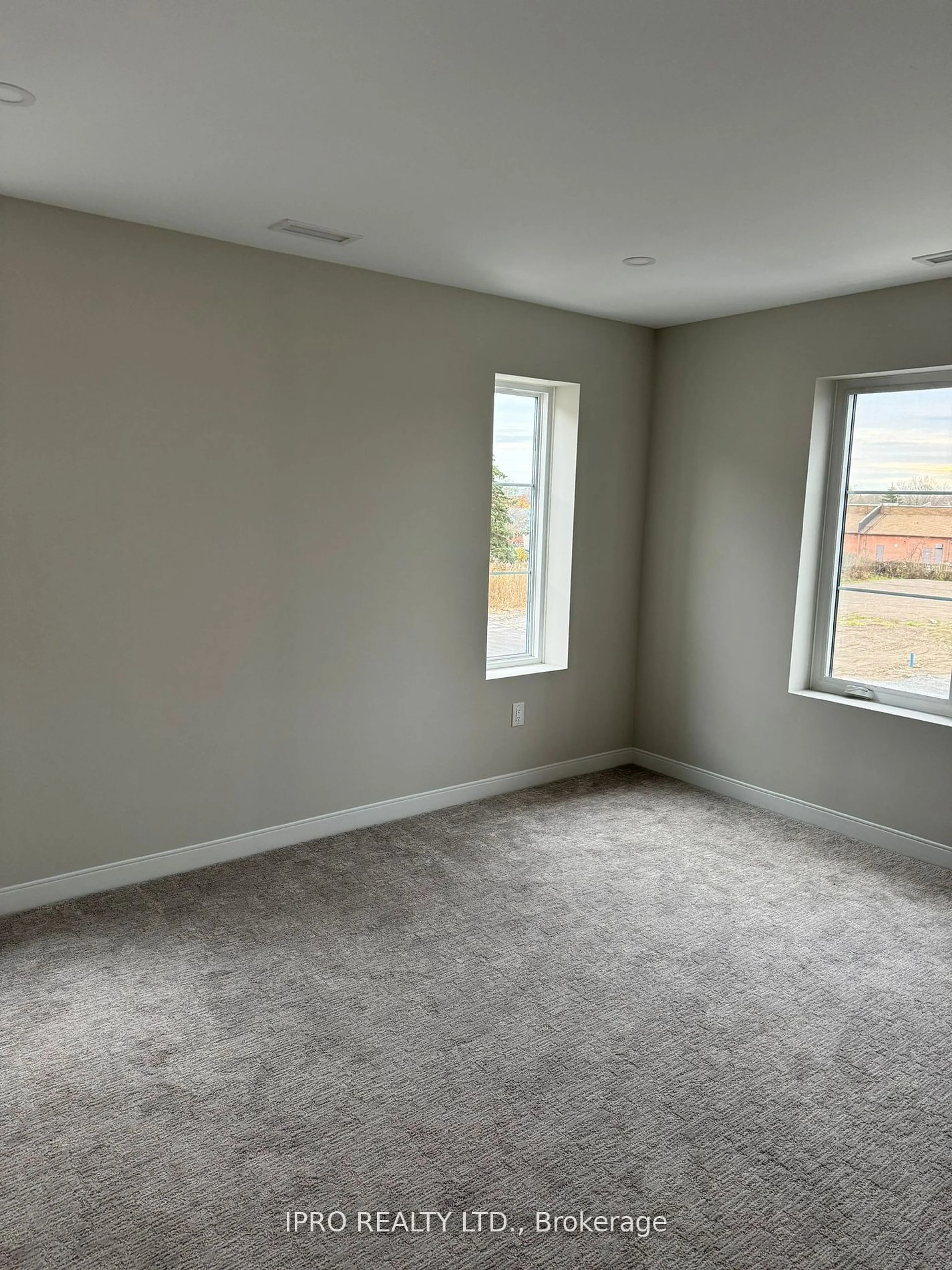 A pic of a room for 119 Lincoln St #302, Welland Ontario L3C 0L2