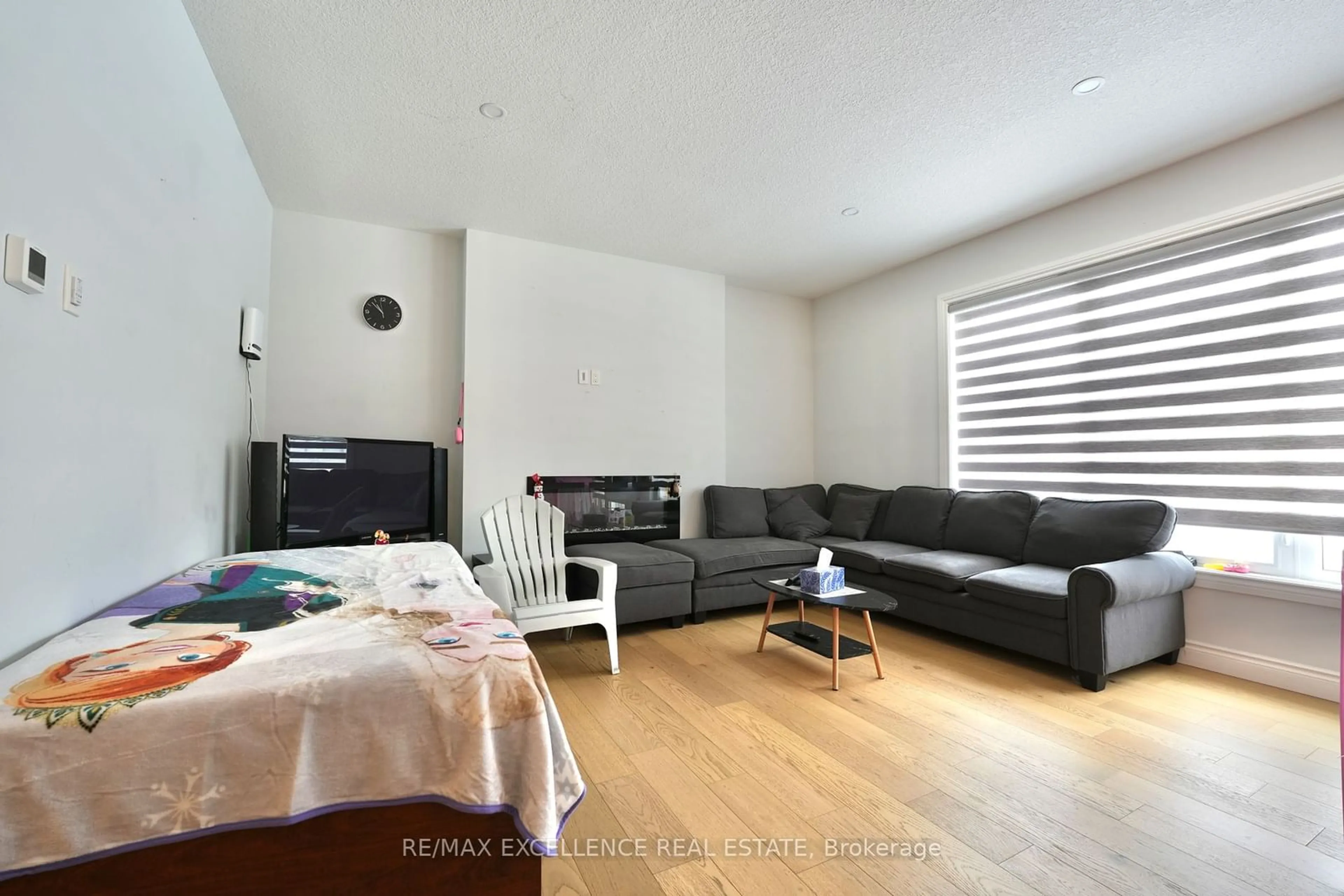 Living room with furniture, unknown for 90 WAYSIDE Lane, Southwold Ontario N5P 0G3