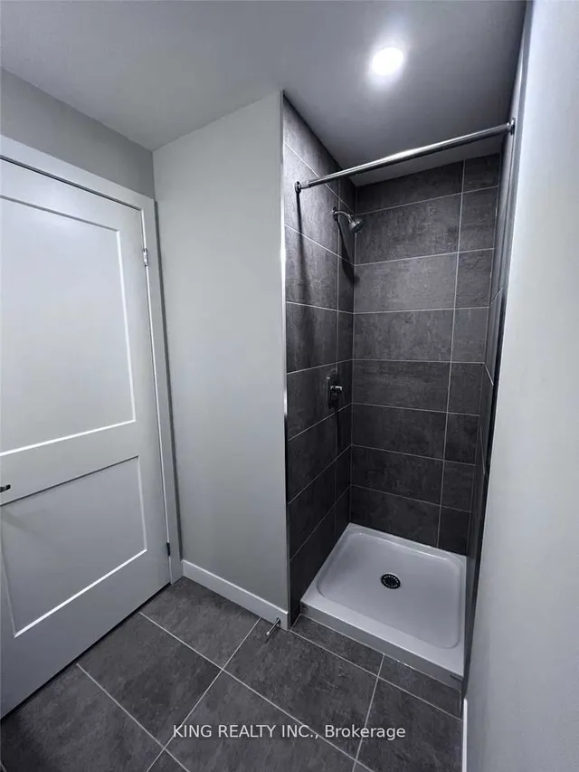 Additional property image - 15 Queen St Unit 2004