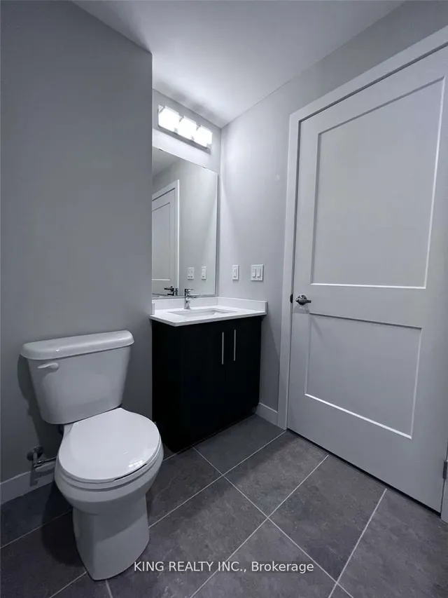 Additional property image - 15 Queen St Unit 2004