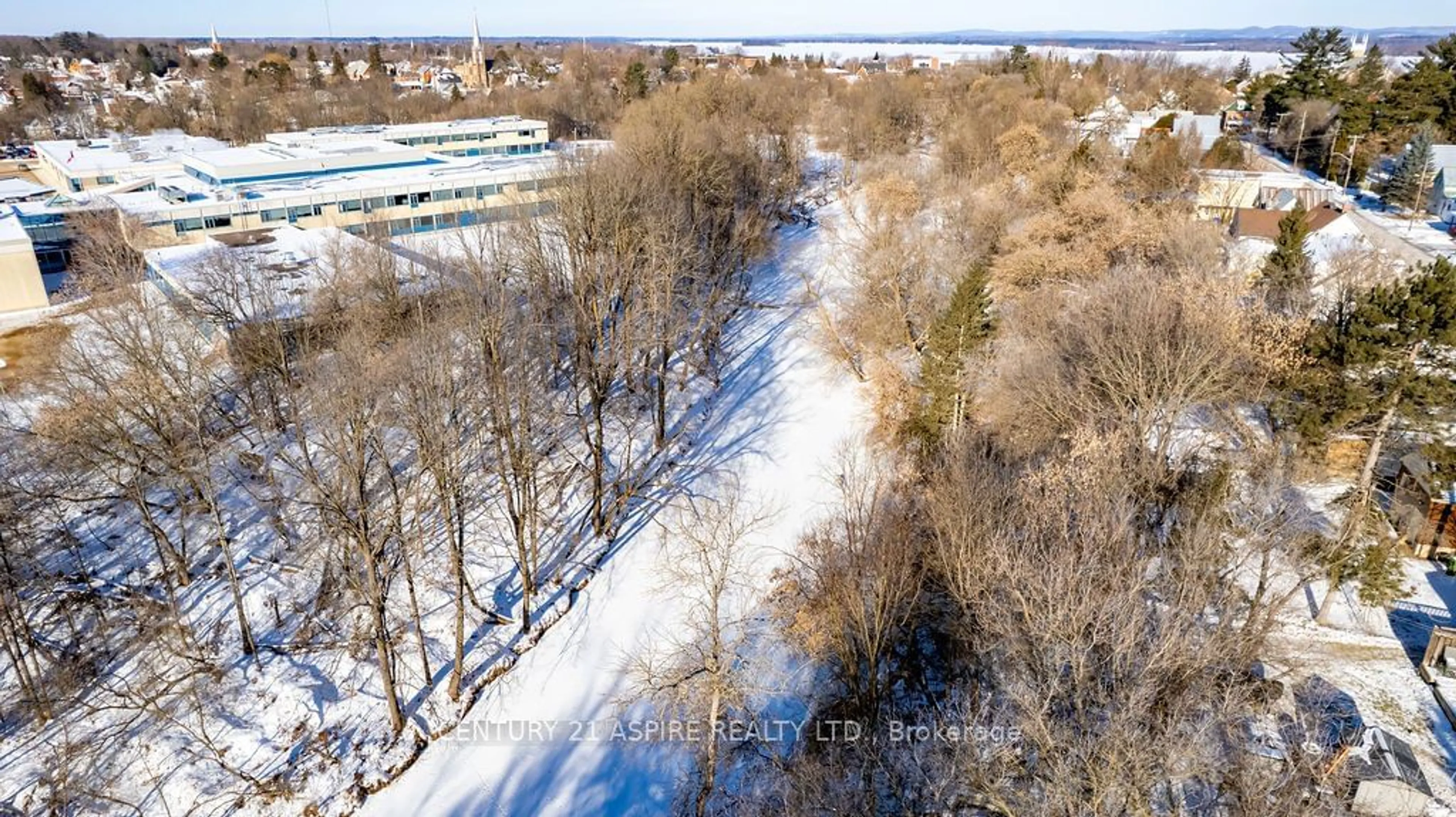 A pic from outside/outdoor area/front of a property/back of a property/a pic from drone, water/lake/river/ocean view for 568 Moffat St, Pembroke Ontario K8A 3Y1