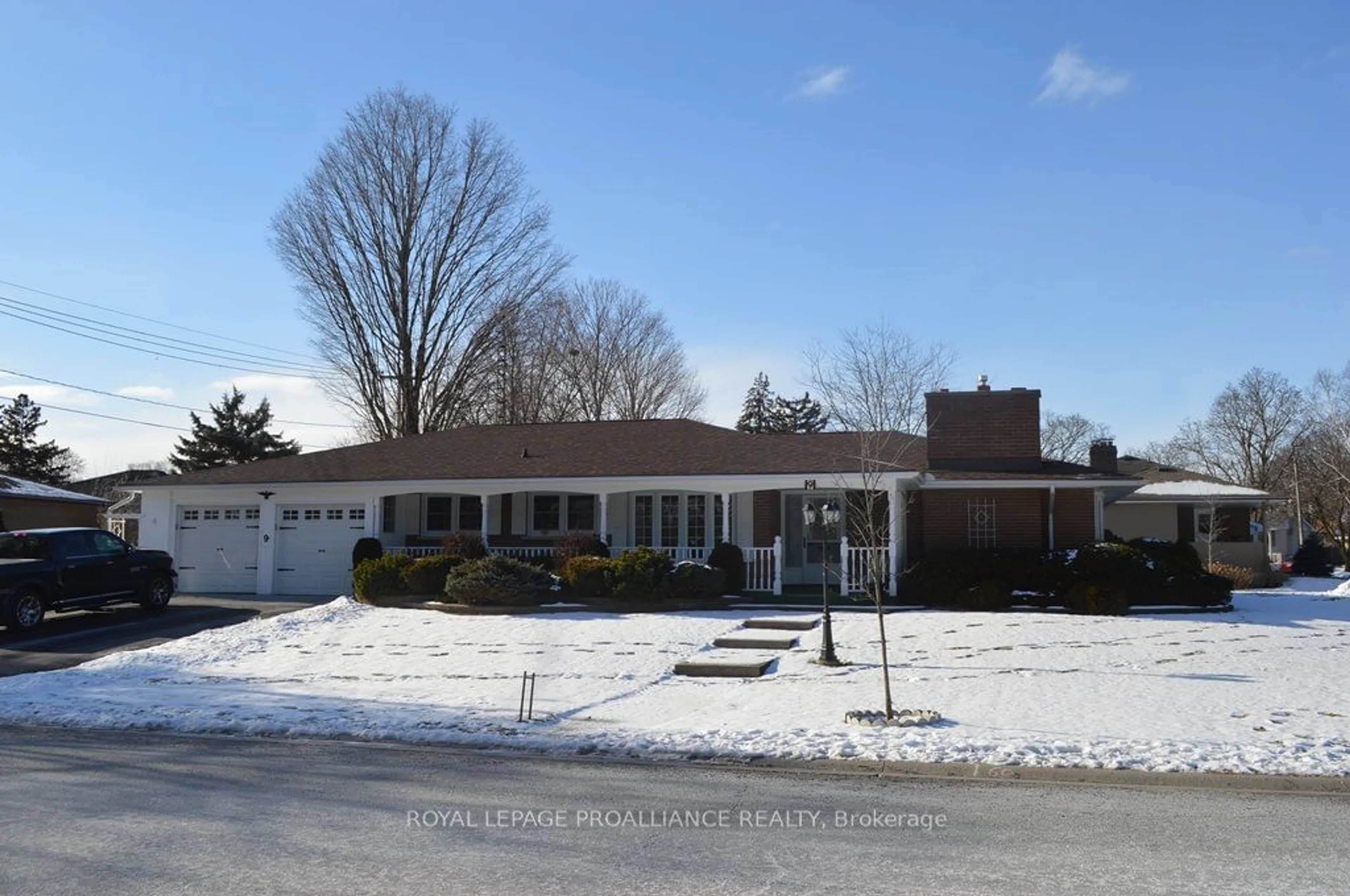 A pic from outside/outdoor area/front of a property/back of a property/a pic from drone, street for 9 Parkview Hts, Quinte West Ontario K8V 5L9