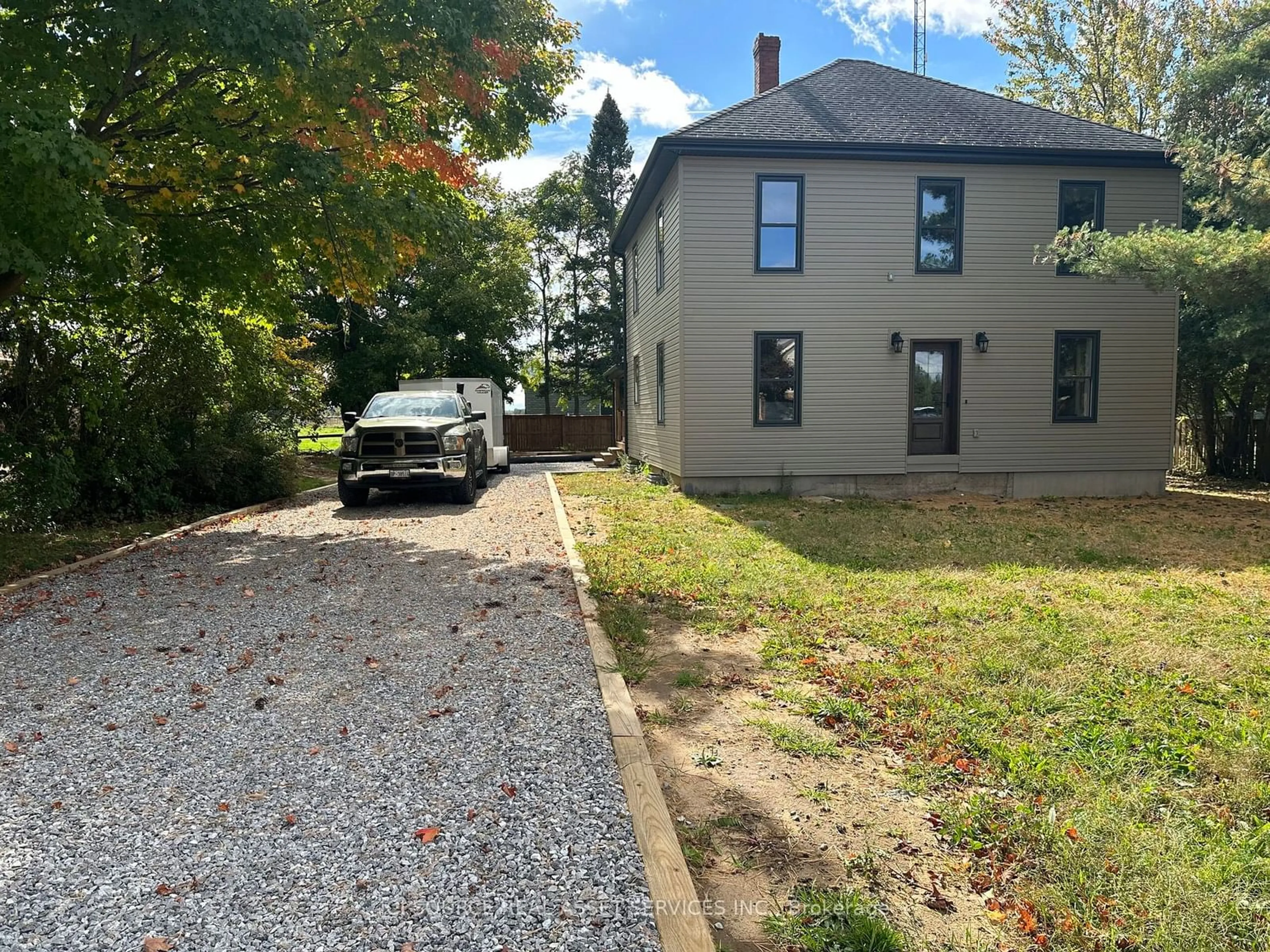 A pic from outside/outdoor area/front of a property/back of a property/a pic from drone, street for 190 La Salette Rd, Norfolk Ontario N0E 1H0